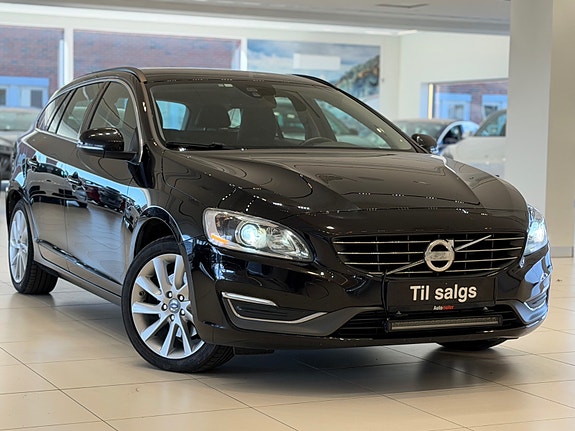 Volvo V60 2 of 30