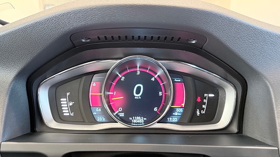 Volvo V60 21 of 30