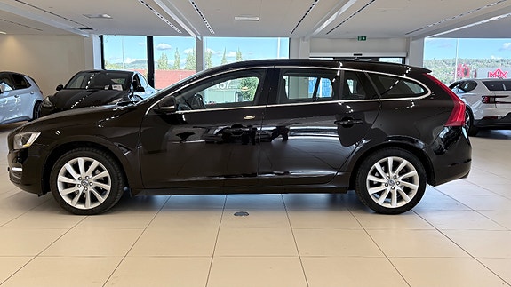 Volvo V60 6 of 30