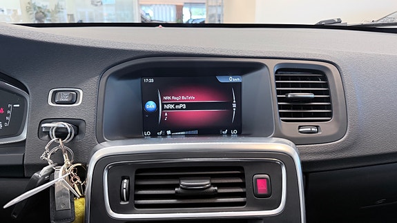 Volvo V60 22 of 30