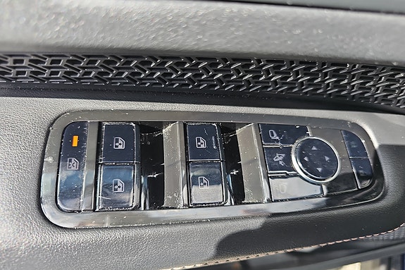 Nissan Ariya 11 of 14