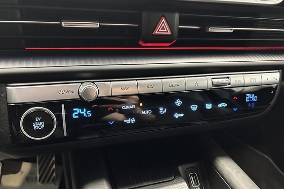 Hyundai Ioniq 6 15 of 18