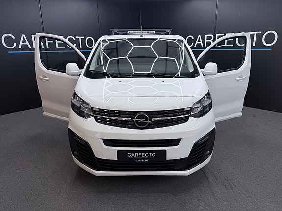 Opel Vivaro 5 of 30