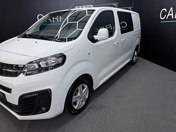 Opel Vivaro 7 of 30