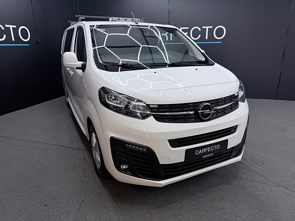 Opel Vivaro 2 of 30