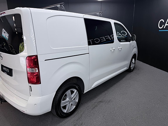 Opel Vivaro 13 of 30