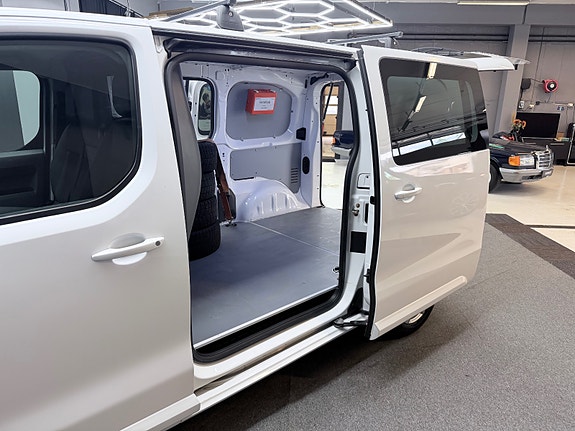 Opel Vivaro 16 of 30