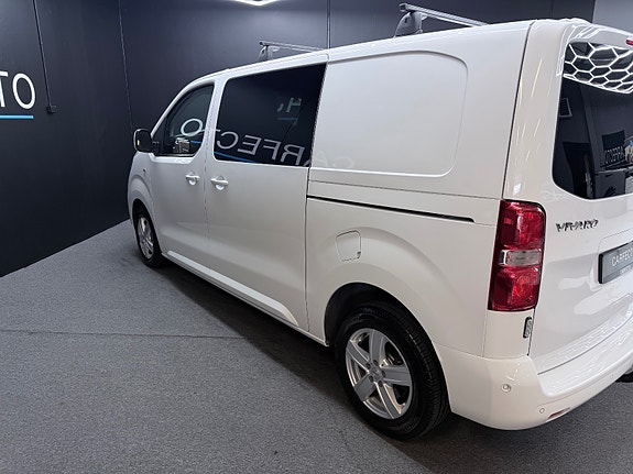 Opel Vivaro 9 of 30
