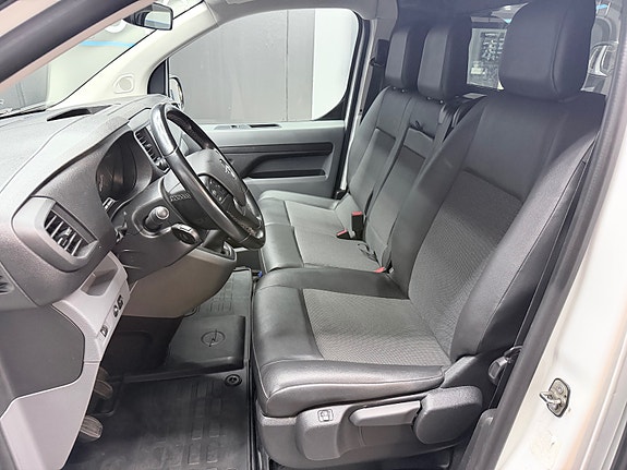Opel Vivaro 20 of 30
