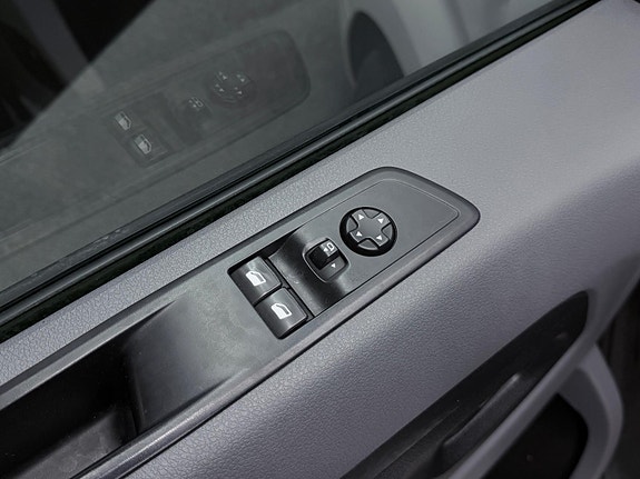 Opel Vivaro 22 of 30