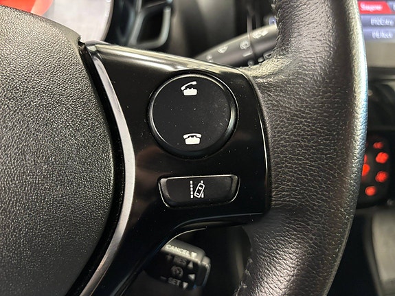 Toyota Aygo 27 of 30