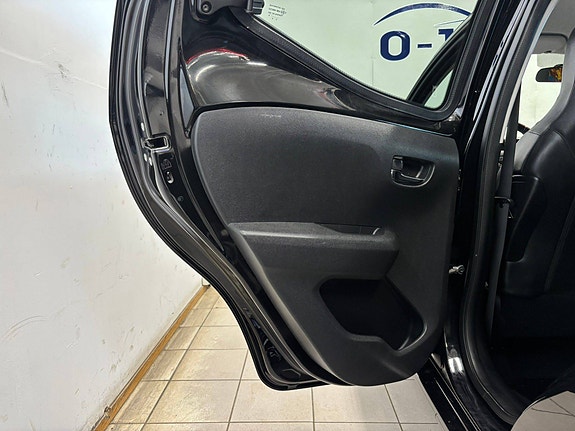 Toyota Aygo 19 of 30