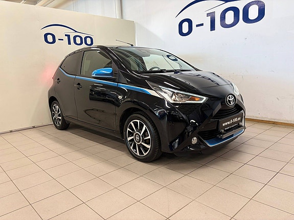 Toyota Aygo 2 of 30