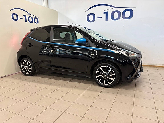 Toyota Aygo 4 of 30