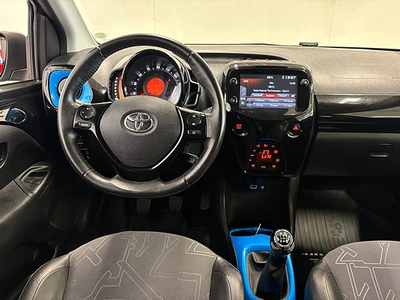 Toyota Aygo 21 of 30