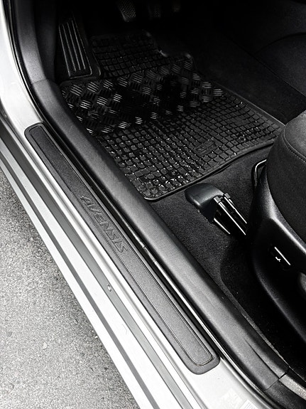 Toyota Avensis 19 of 30