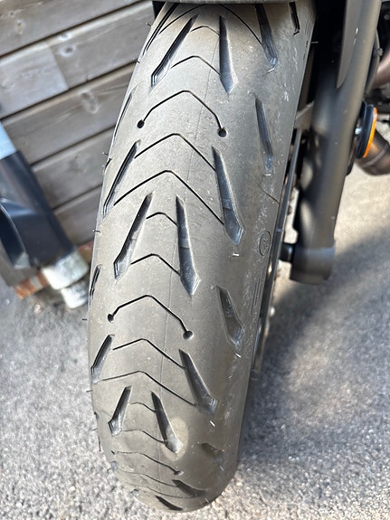 Yamaha MT-07 8 of 9