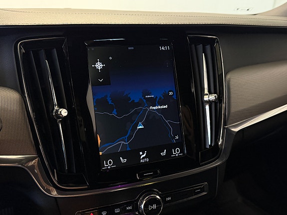 Volvo V90 27 of 30