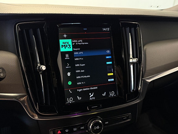 Volvo V90 24 of 30