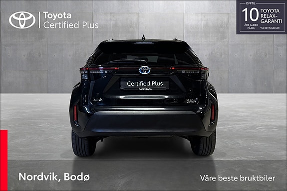 Toyota Yaris Cross 4 of 21