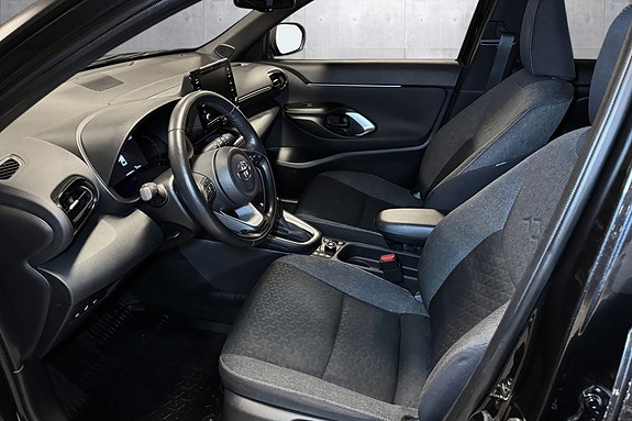 Toyota Yaris Cross 11 of 21