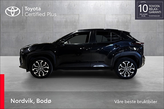 Toyota Yaris Cross 2 of 21