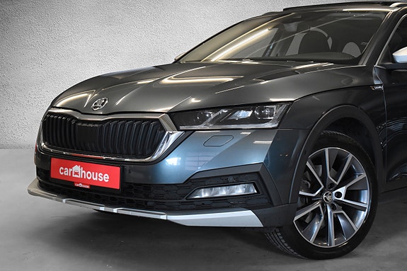 Skoda Octavia Scout 2 of 30