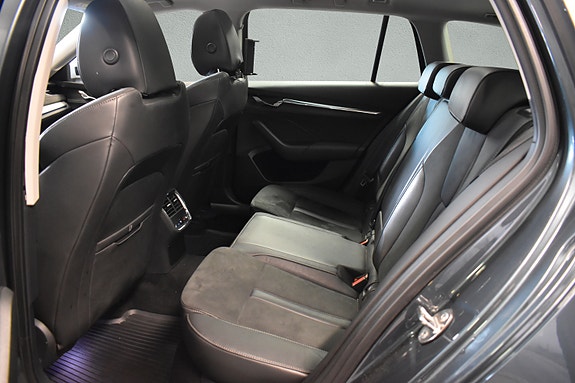 Skoda Octavia Scout 9 of 30