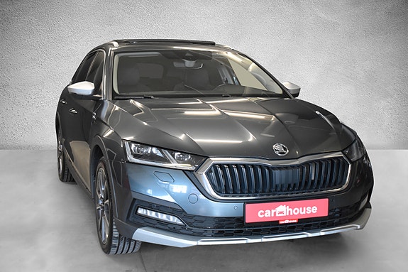 Skoda Octavia Scout 5 of 30