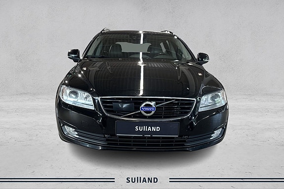 Volvo V70 8 of 18