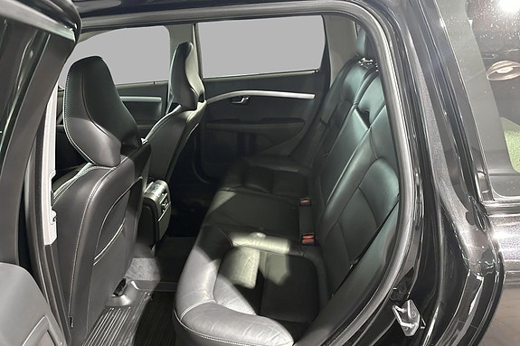 Volvo V70 15 of 18