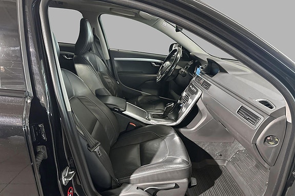 Volvo V70 14 of 18