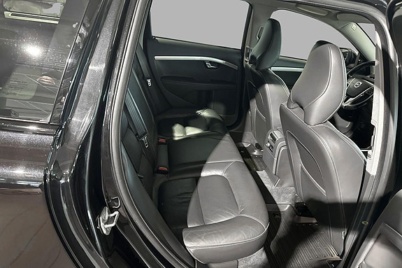 Volvo V70 16 of 18