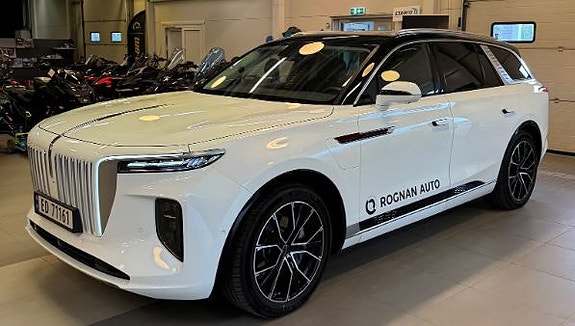 Hongqi E-HS9 2 of 9