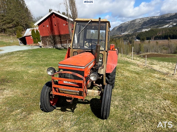 Zetor 1977 4718 2x4 Traktor 12 of 30