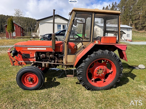 Zetor 1977 4718 2x4 Traktor 3 of 30