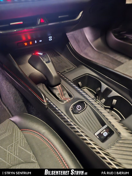 Dodge Charger 10 of 21