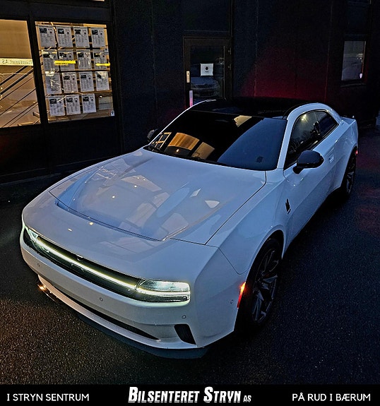 Dodge Charger 2 of 21