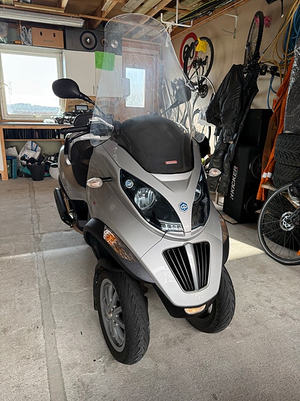 Piaggio MP3 400 LT 15 of 20