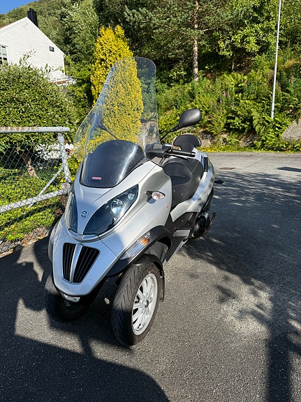 Piaggio MP3 400 LT 4 of 20