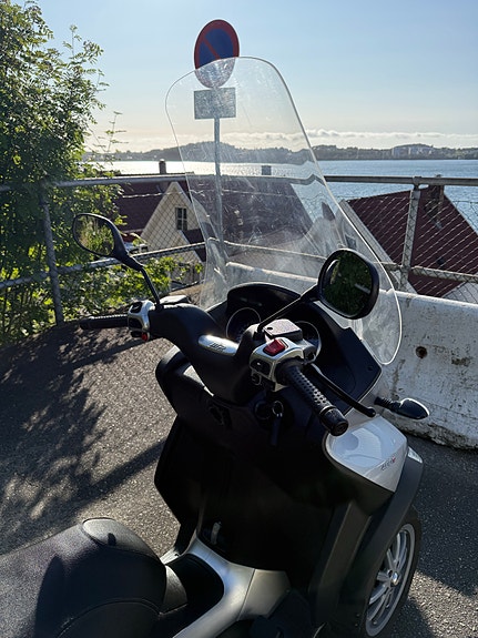 Piaggio MP3 400 LT 12 of 20