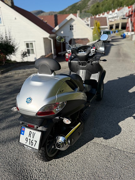 Piaggio MP3 400 LT 8 of 20