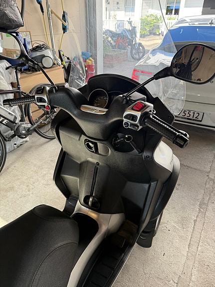 Piaggio MP3 400 LT 18 of 20