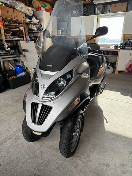 Piaggio MP3 400 LT 16 of 20