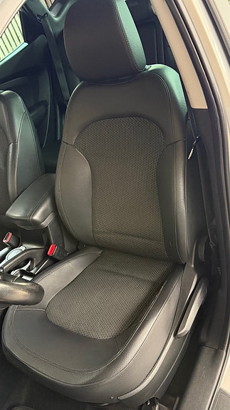 Hyundai ix35 10 of 17