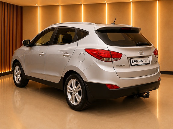 Hyundai ix35 2 of 17