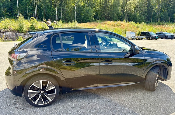 Peugeot 208 6 of 20