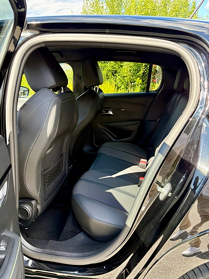 Peugeot 208 5 of 20