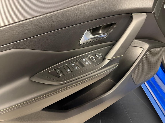 Peugeot 308 12 of 30