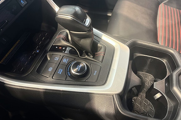 Toyota RAV4 Plug-in Hybrid 15 of 22